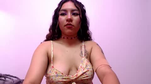 Snapshot of monica_cardenas chatting on 11.27.25 ATENEA online show from 11.27.25