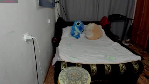 Monica Elder online show from 02.17.26