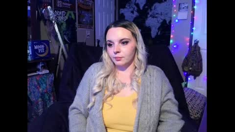 Snapshot of monica_lily chatting on 12.02.24 Monica online show from 12.02.24