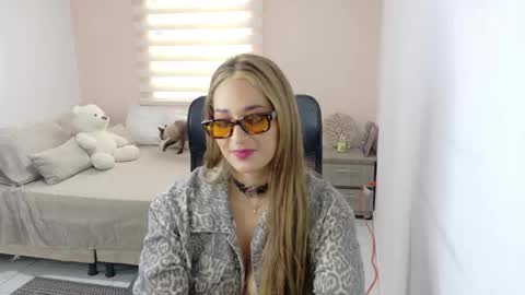    online show from 03.25.26