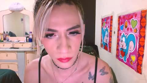 monicalimite123 online show from 11.25.25