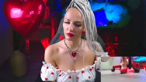 Monika online show from 02.14.25