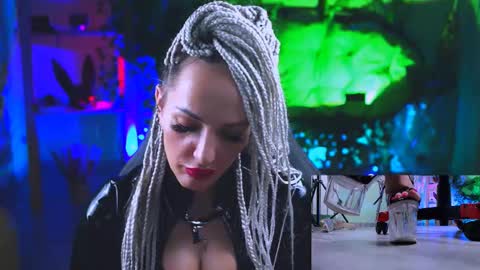 Monika online show from 03.05.25