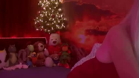 Monika    online show from 01.08.25