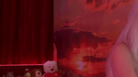 Monika    online show from 01.12.25