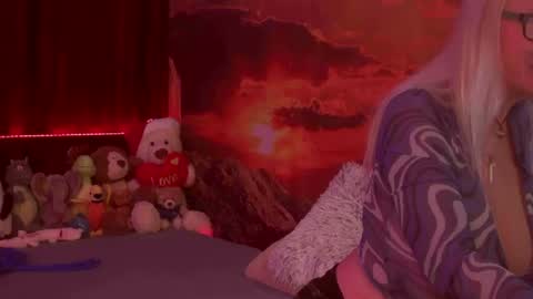 Monika    online show from 02.14.25