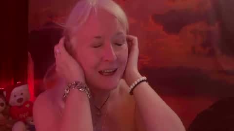 Monika    online show from 03.08.25