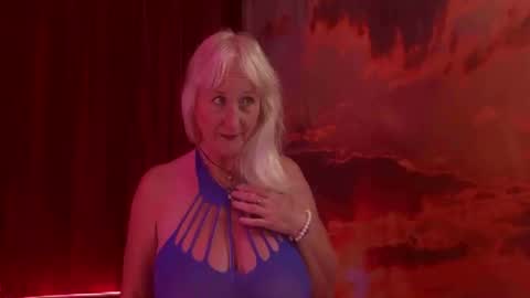 Monika    online show from 09.14.25