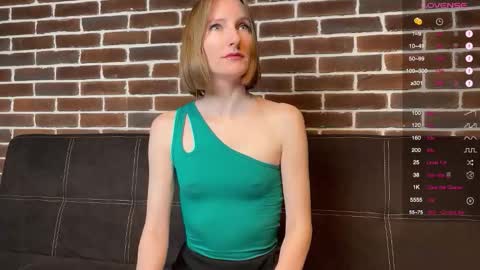 MonikaBos online show from 11.13.25