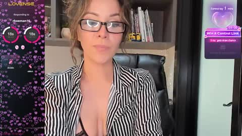 Monilee online show from 01.28.25