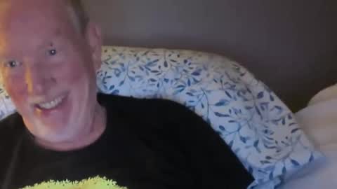 Snapshot of monkeedance chatting on 09.13.25 Monkee Dance online show from 09.13.25