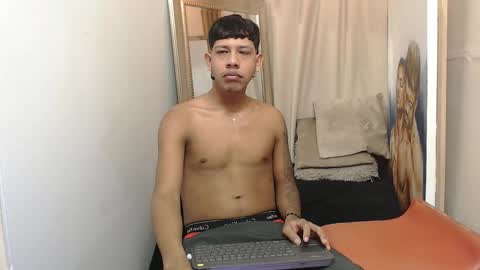 Snapshot of monsoon_the_best chatting on 11.05.25 monsoon_the_best online show from 11.05.25