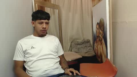 Snapshot of monsoon_the_best chatting on 11.26.25 monsoon_the_best online show from 11.26.25