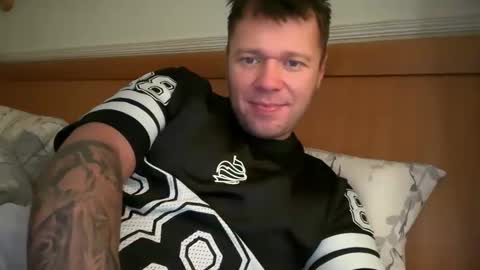 Monster D online show from 10.03.25