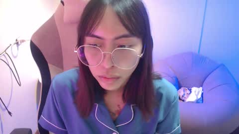 ELYSE A SIMPLE GIRL online show from 02.08.25