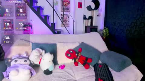 Snapshot of monxslove chatting on 11.27.25 Monxse online show from 11.27.25