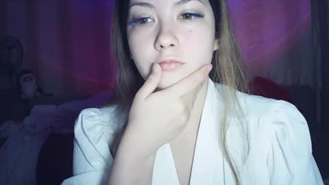 moodiemira online show from 03.03.26