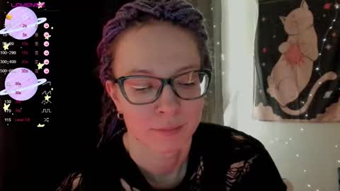 Roxy online show from 10.04.25