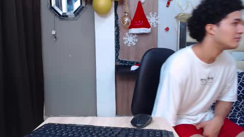 moon_and_fire_ online show from 11.21.25