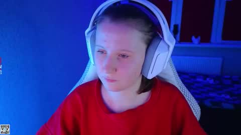 Lola online show from 10.14.25