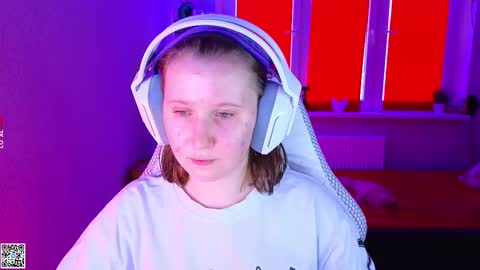 Lola online show from 11.24.25