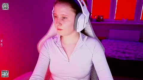 Lola online show from 04.27.26