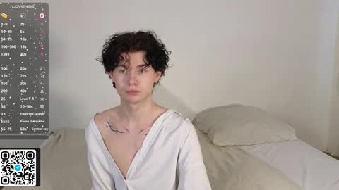 moon_gloww online show from 02.12.26