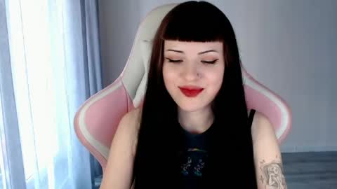  sophie  online show from 04.27.26