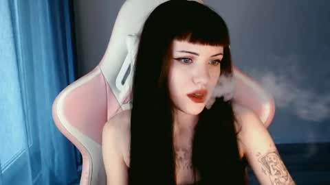  sophie  online show from 05.04.26