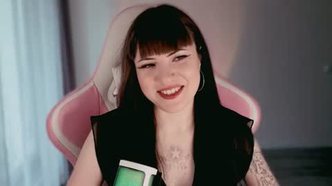 Snapshot of moon_velvet chatting on 07.10.26 sophie online show from 07.10.26