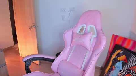 MOON online show from 11.22.25