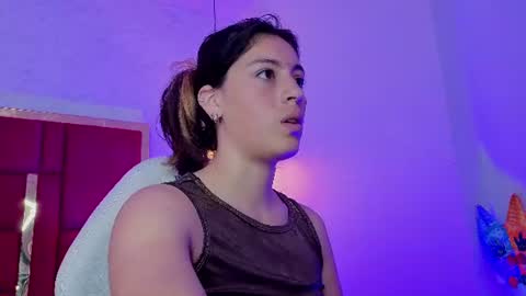 Snapshot of moon_winy chatting on 06.21.26 Winy online show from 06.21.26