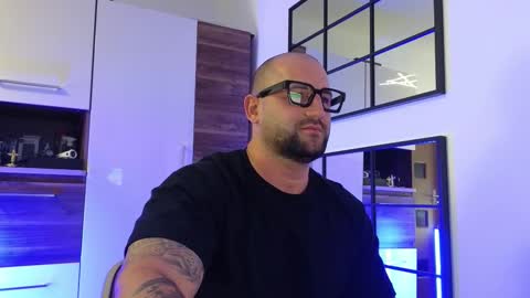 Twitterjoe dominik     online show from 09.24.25