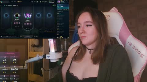 Snapshot of moonlish_siren chatting on 06.07.26 Katrin online show from 06.07.26