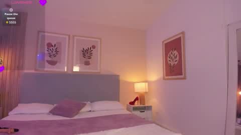 Snapshot of moonofhades chatting on 03.25.26 moonofhades online show from 03.25.26