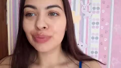 Snapshot of moonrose69 chatting on 11.27.25 moonrose69 online show from 11.27.25