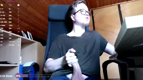 Snapshot of moonsexguy chatting on 06.10.26 Flo online show from 06.10.26