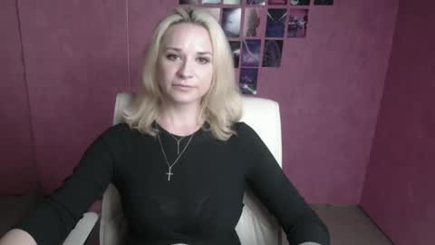 Snapshot of moonsusanna chatting on 05.11.26 Susanna online show from 05.11.26