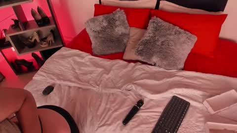 Michelle online show from 10.28.25