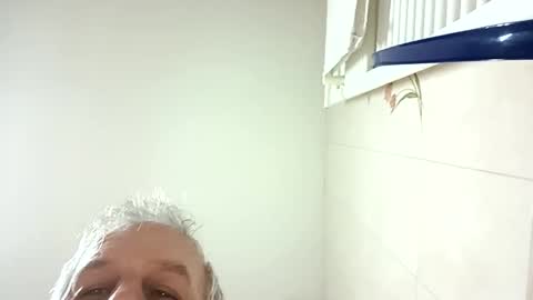 moos1 online show from 09.15.25