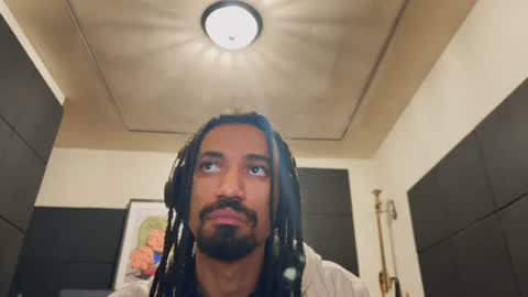 Snapshot of morebemdotad chatting on 06.26.26 Diego online show from 06.26.26