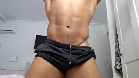 Snapshot of moreno1muscular chatting on 05.19.26 moreno1muscular online show from 05.19.26