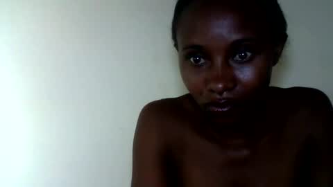 Snapshot of morgane_69 chatting on 05.14.26 morgane_69 online show from 05.14.26