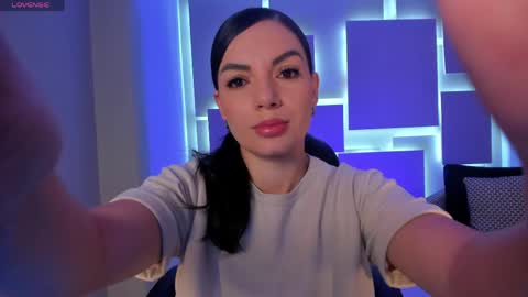 Snapshot of morganhicks chatting on 04.15.26 Morgan Hicks online show from 04.15.26