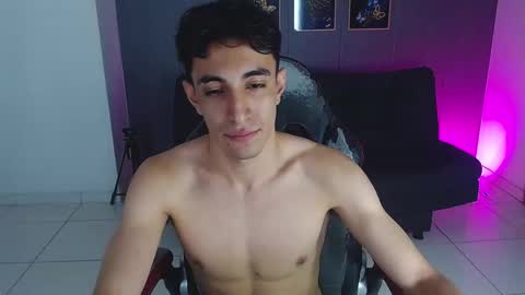 Snapshot of morrison_jimm chatting on 02.11.26 santii online show from 02.11.26