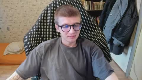 Snapshot of mortywithlove chatting on 04.22.26 Morty online show from 04.22.26