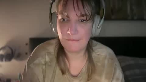 Snapshot of mossy_mommy chatting on 05.24.26 Mossy Mommy online show from 05.24.26