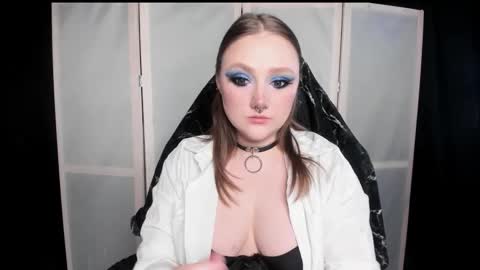 Snapshot of motorkate chatting on 02.16.26 motorkate online show from 02.16.26