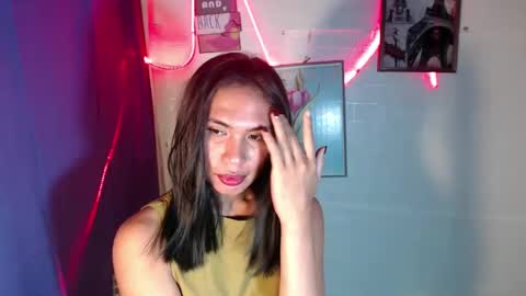 Snapshot of mouiline_rouge69 chatting on 02.13.25 mouiline_rouge69 online show from 02.13.25