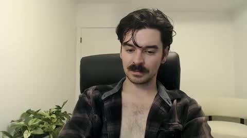 Snapshot of moustachematt chatting on 05.28.26 moustachematt online show from 05.28.26